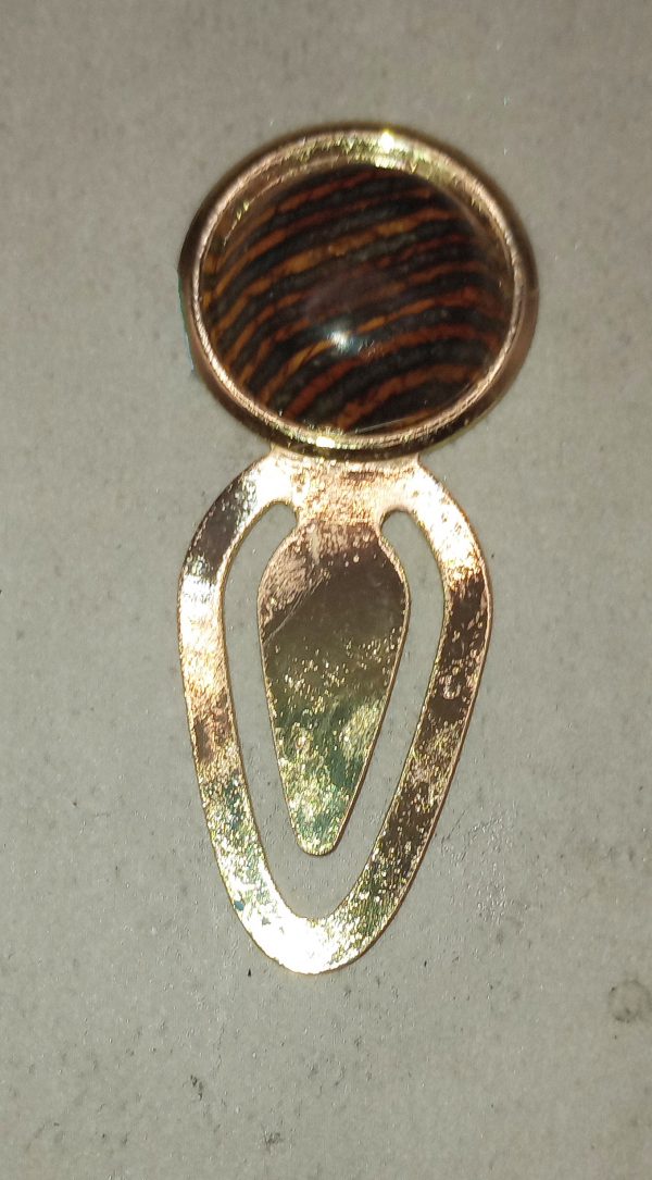Unique Scrap Cabochons: Sustainable Beauty in Bookmarks - Image 6