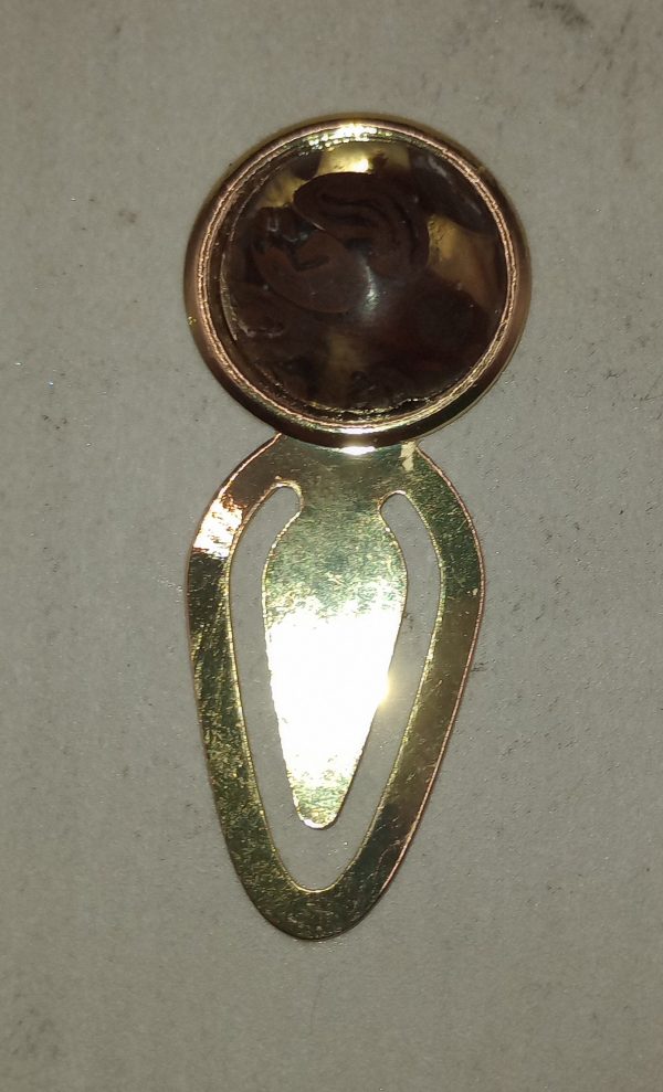 Unique Scrap Cabochons: Sustainable Beauty in Bookmarks - Image 4