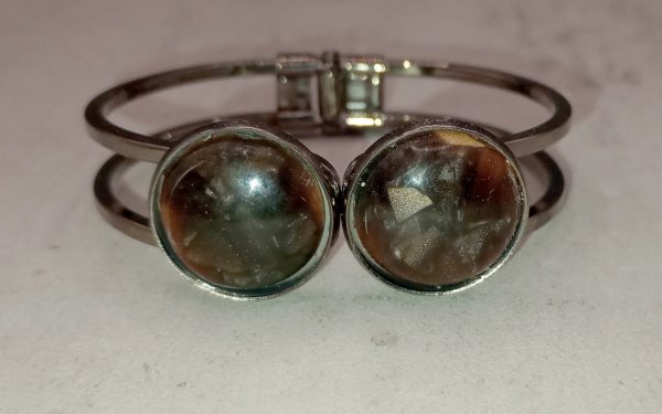 Unique Scrap Cabochons: Sustainable Beauty in Bracelets - Image 2