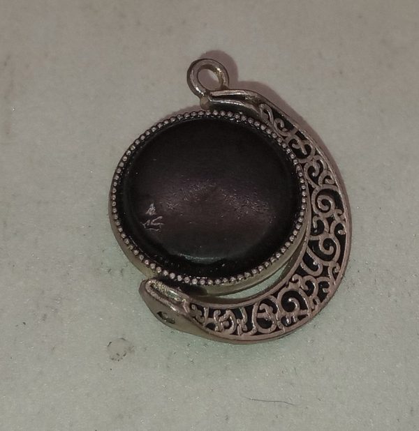Unique Scrap Cabochons: Sustainable Beauty in Two Sided Pendants - Image 9