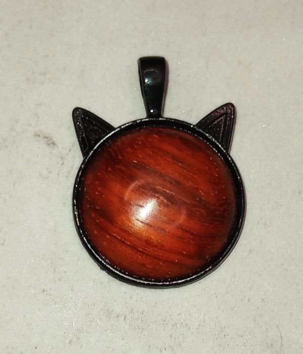 Unique Scrap Cabochons: Sustainable Beauty in Pendants - Image 4