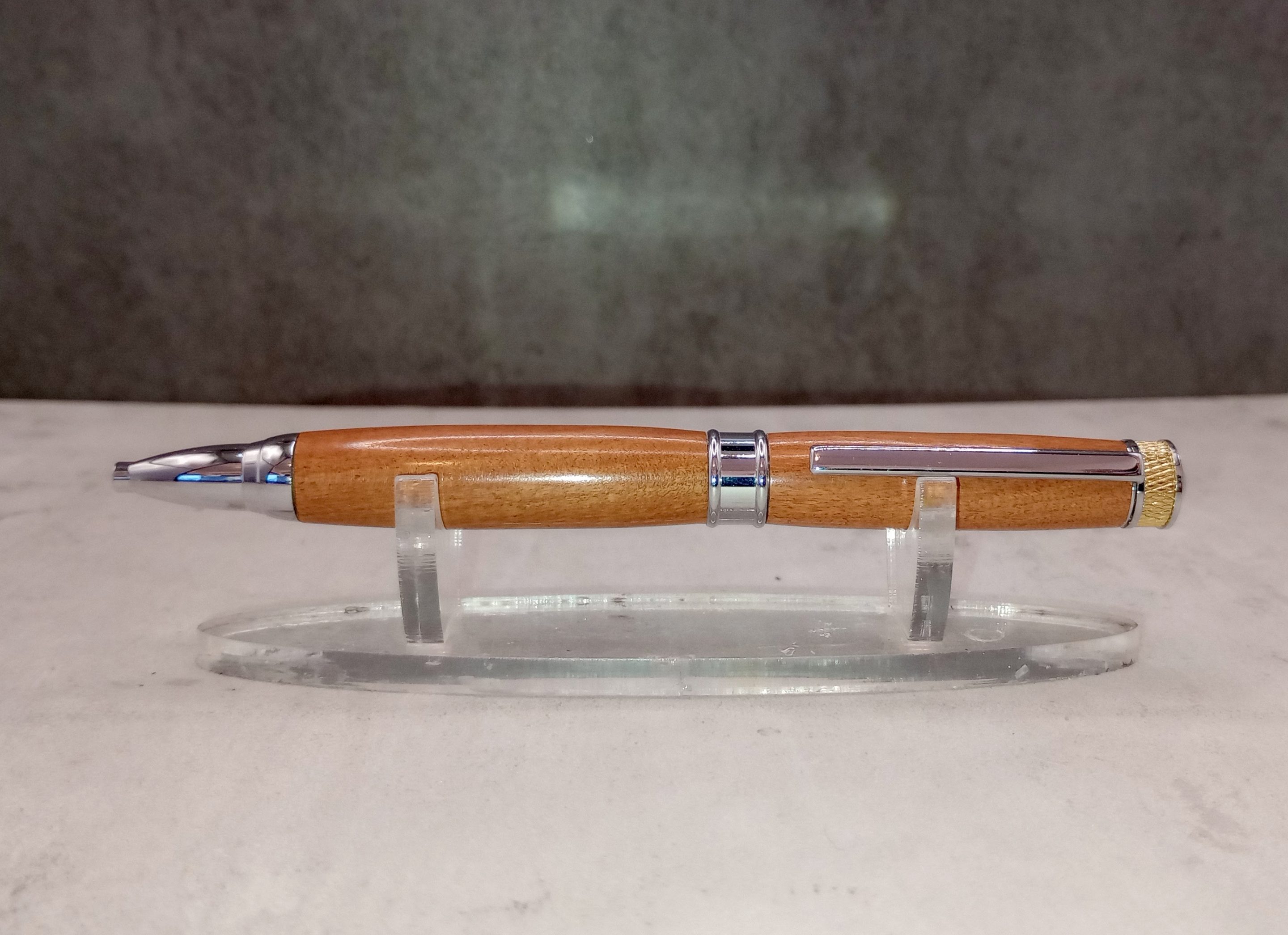 Magnate Pen