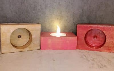 Resin & Pine Candleholder Trios – Colorful Rustic Art | Sustainable Lighting Accents