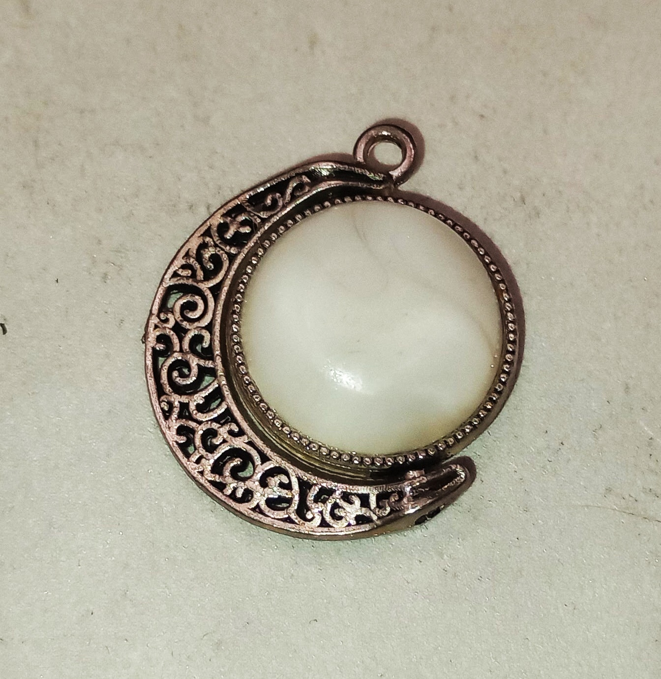Double-Sided Wood/Resin Pendant - Sustainable Beauty | Two Looks in One